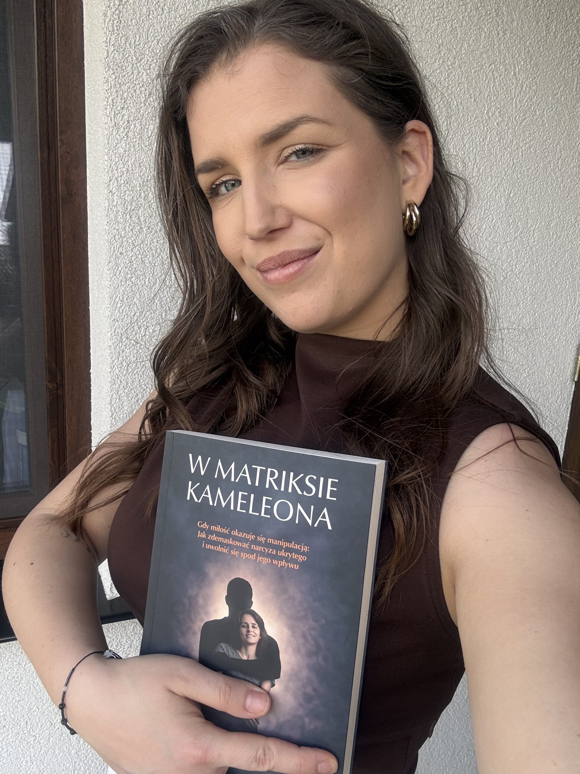 Read more about the article Recenzja książki „W matriksie kameleona” – Katarzyna Dodd
